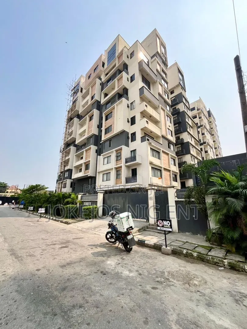 3bdrm Apartment in Victoria Island, Ahmadu Bello Way for sale