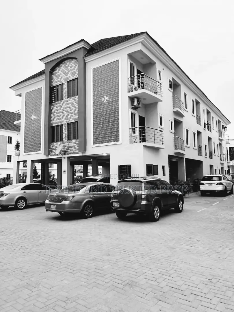 Furnished 2bdrm Apartment in Ikota Gra for rent