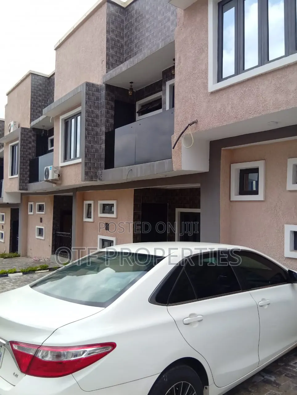4bdrm Duplex in Fo1, Kubwa for rent