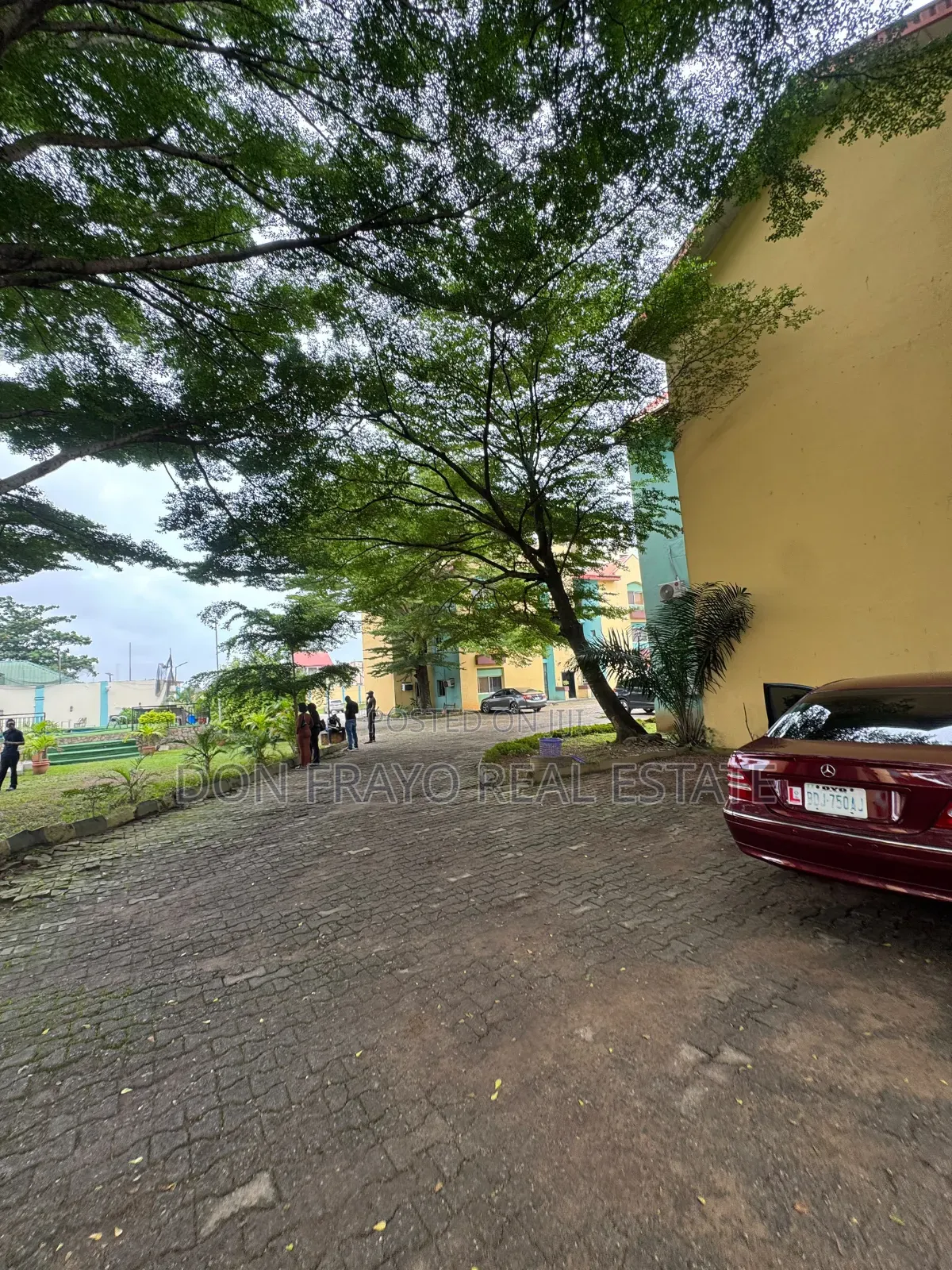 Furnished 2bdrm Apartment in Onireke Gra, Jericho for sale