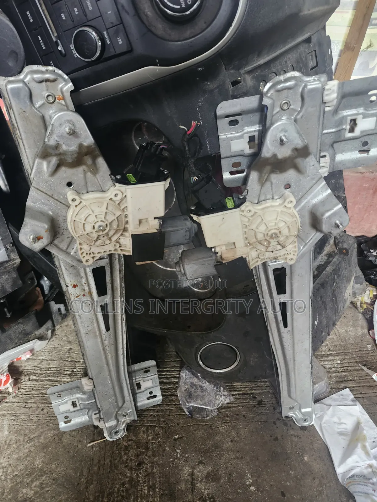 Engine Glass Ford Explorer 2012 to 2018 and Ford Taurus 2011 to 2018