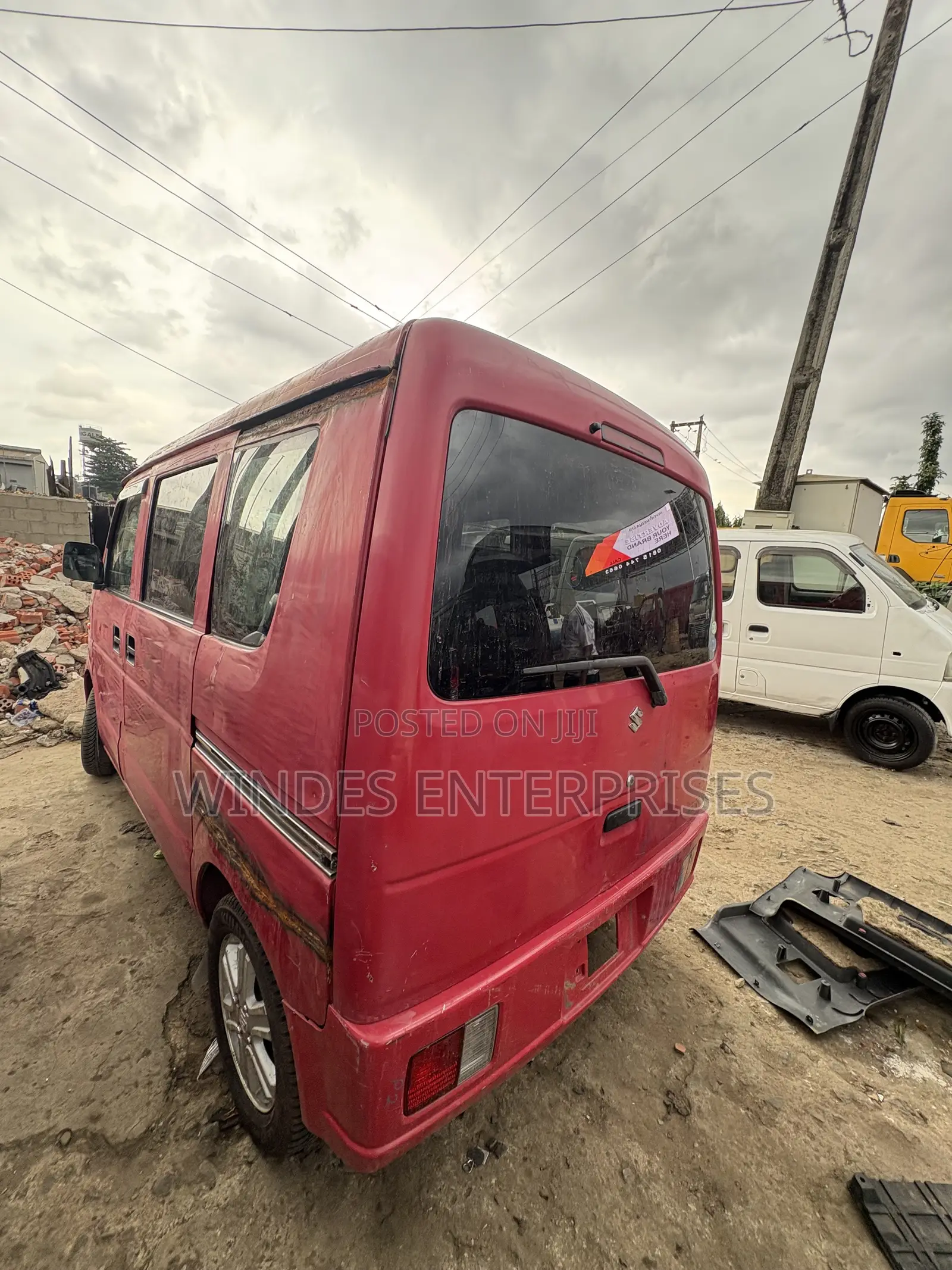Suzuki Every 2012 Red