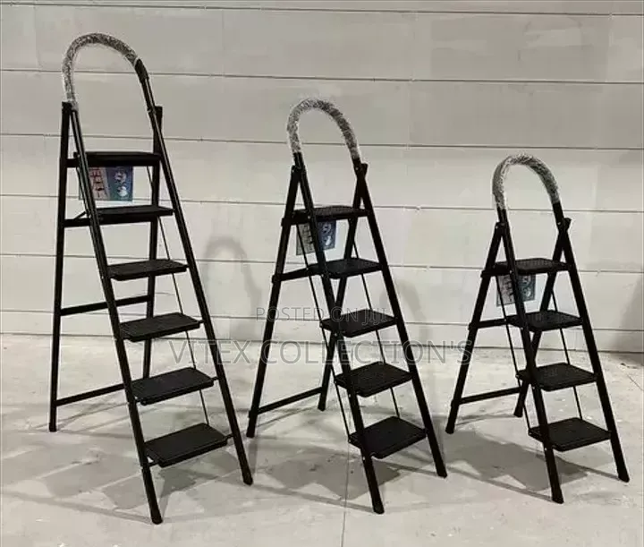 Quality 6steps Ladder Available In Red And Black Color