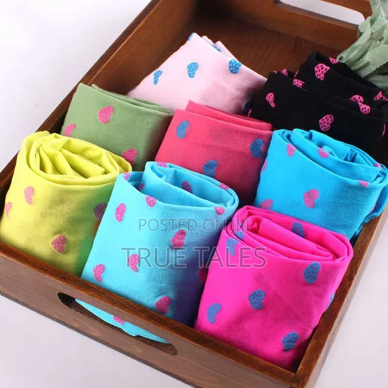 Love Embellished Girls Pop Socks