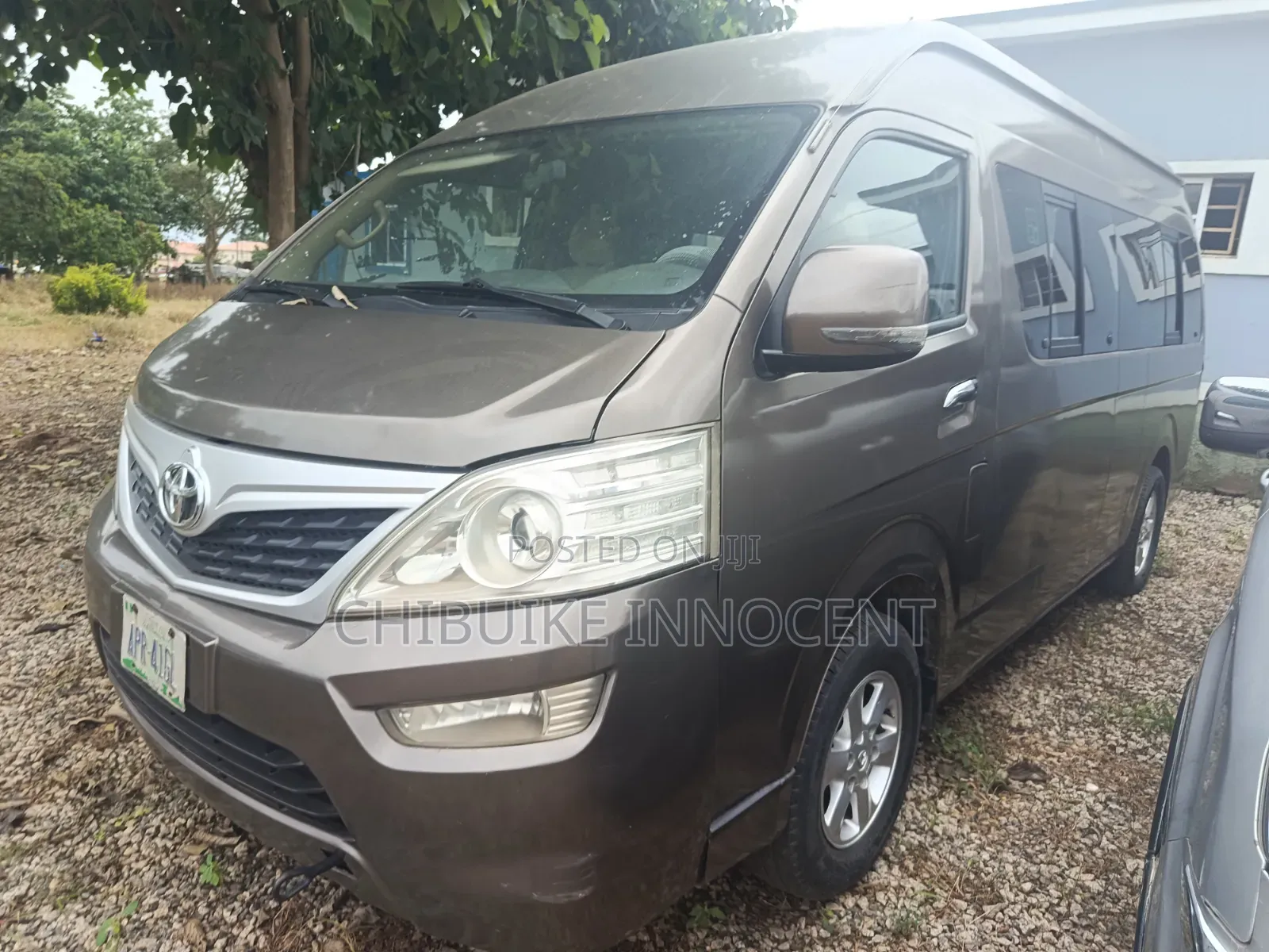 Toyota HiAce 2014 Grey