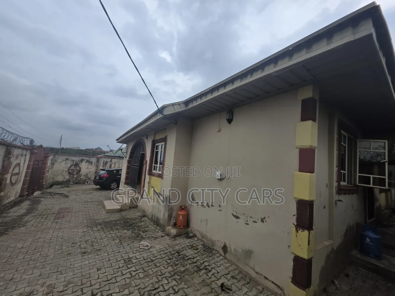 4bdrm Bungalow in Ifesowapo Estate,, Alakia for sale