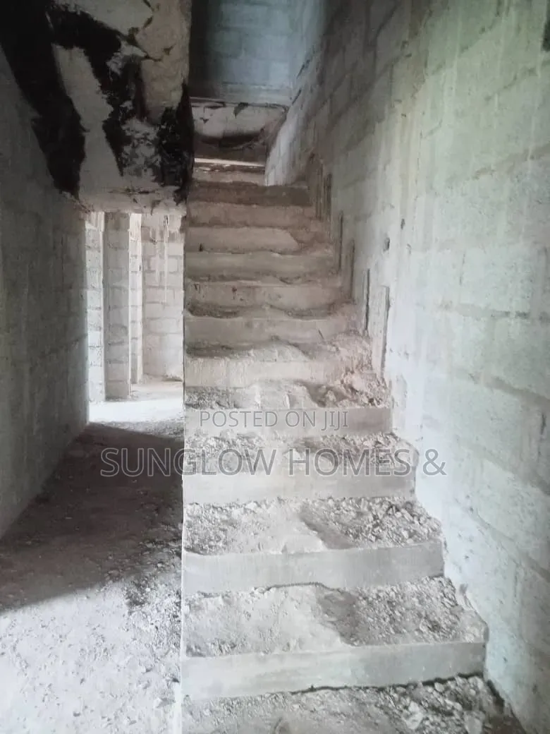 4bdrm Duplex in Nut, Sabon Lugbe for sale