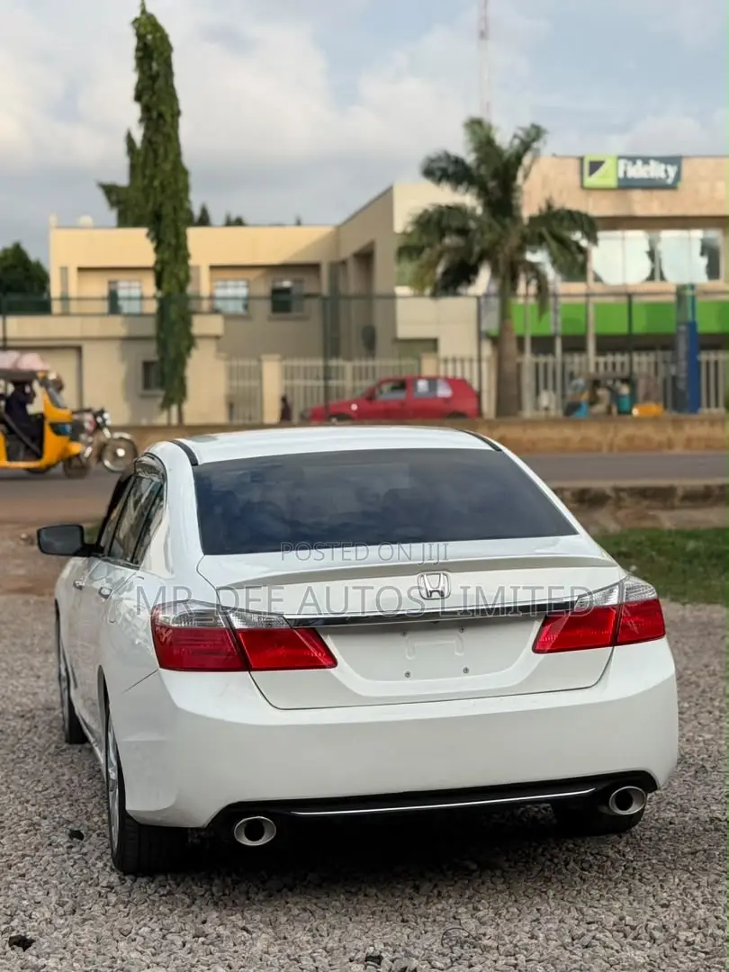 Honda Accord Sport 4dr Sedan (2.4L 4cyl CVT) 2014 White