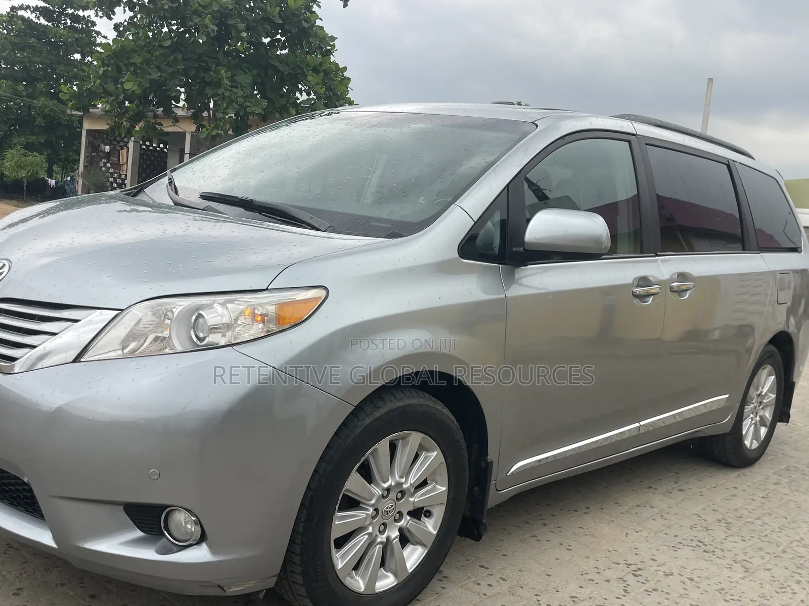 Toyota Sienna Limited FWD 7-Passenger 2013 Silver