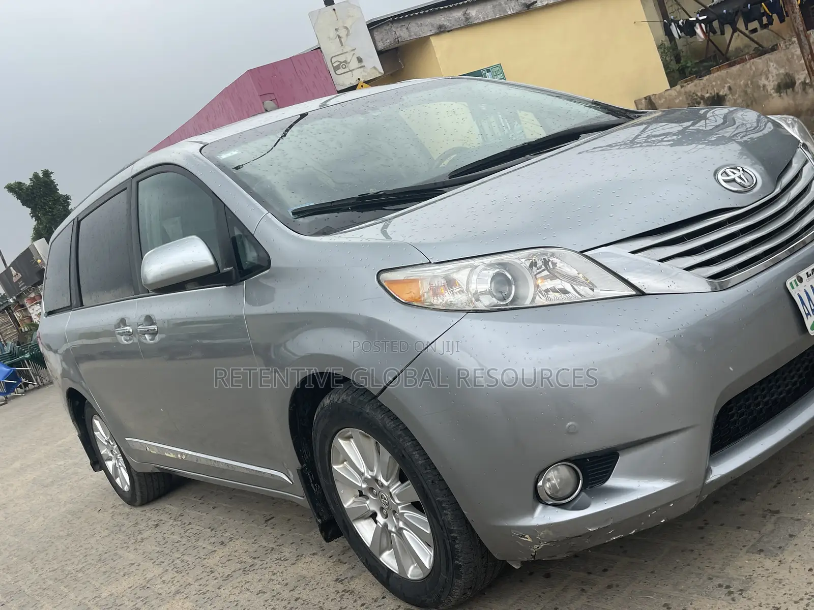 Toyota Sienna Limited FWD 7-Passenger 2013 Silver