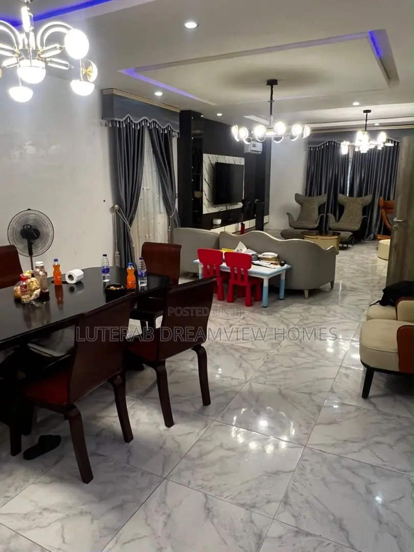 Furnished 5bdrm Duplex in Apo Bridge, Area 1 for rent