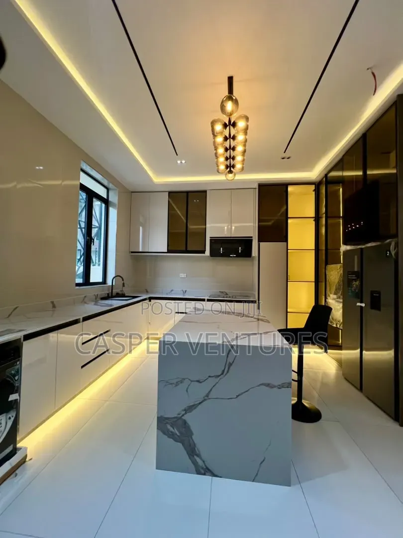 5bdrm Duplex in Royal Pine, Lekki Phase 2 for sale