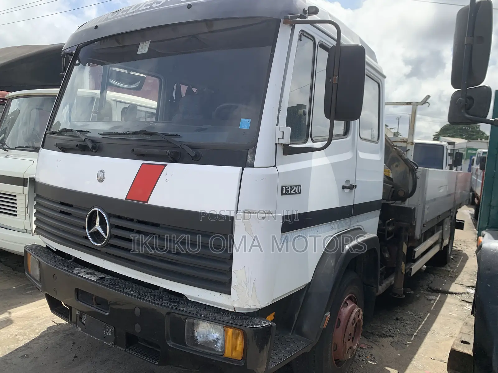 Foreign Mercedes Benz Hiab 1320 Available