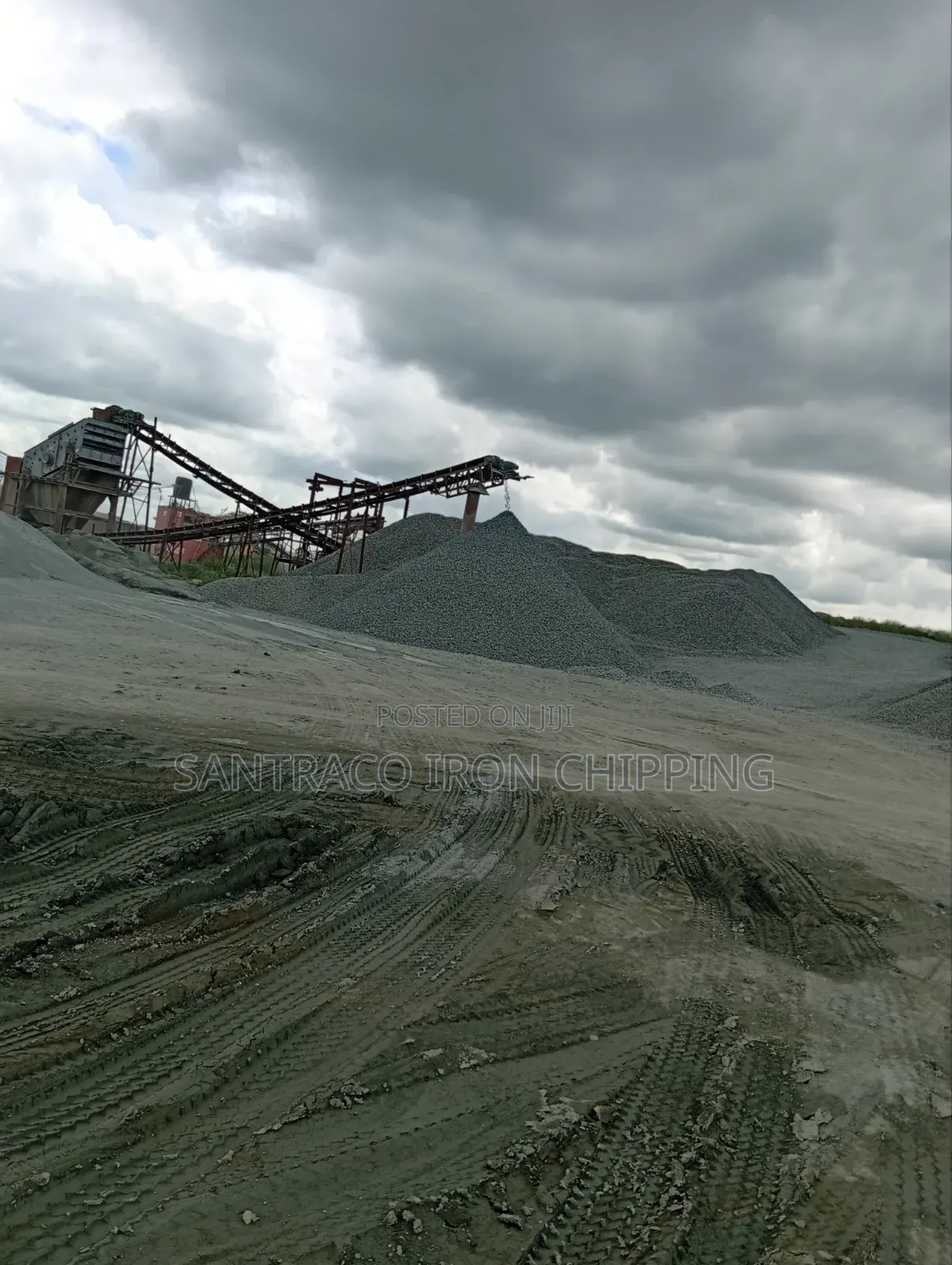 20 Tons / 30 Tons Black Iron Stone Chippings Hardcore (Fast Supply)