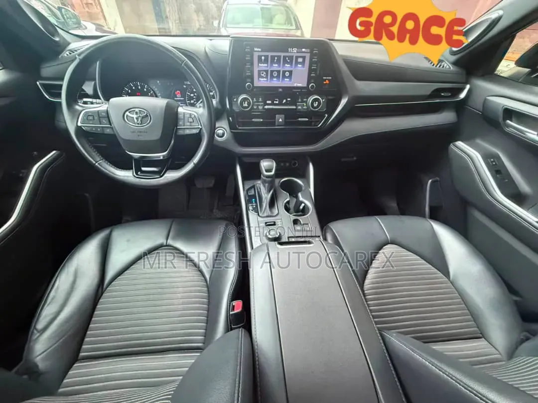 Toyota Highlander 2021 Blue