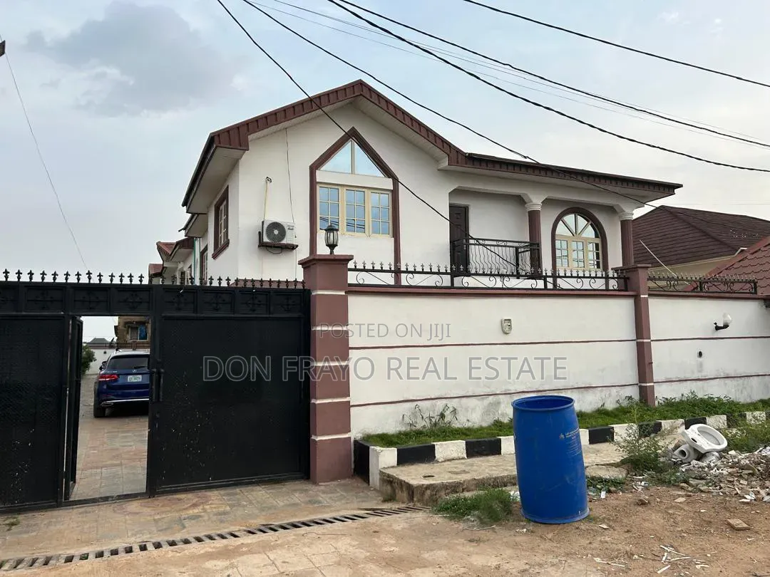 3bdrm Duplex in Aare Avenue Oluyole for sale