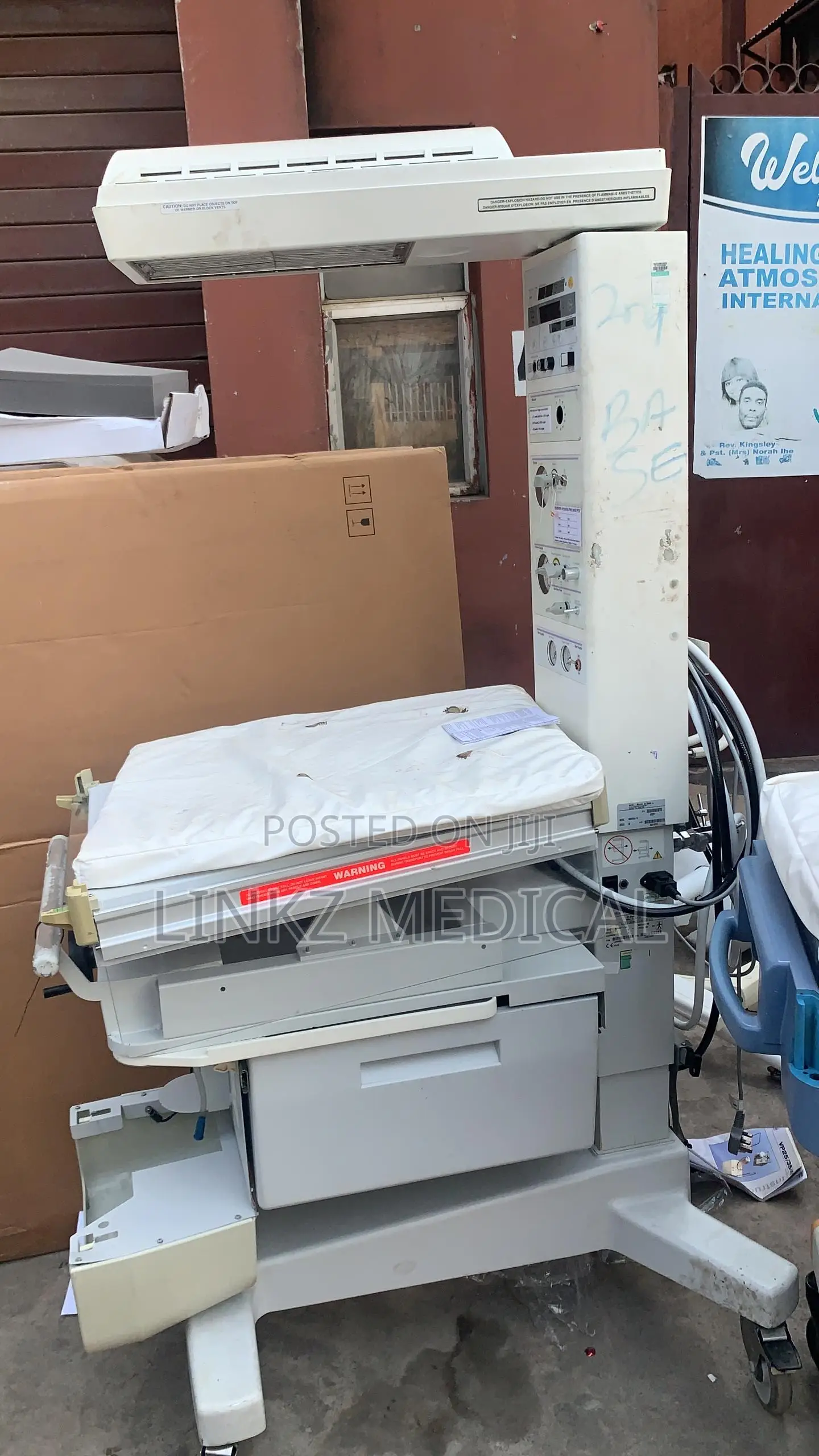 Drager Hillrom Baby Resuscitatier