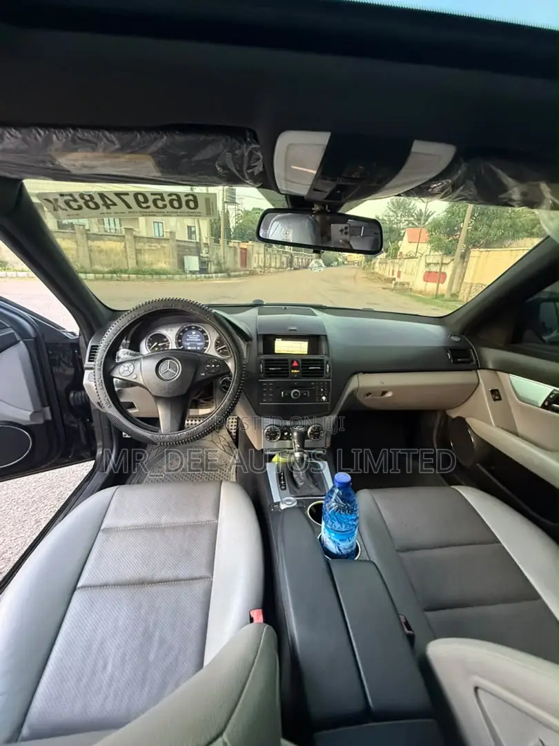 Mercedes-Benz C300 2012 Black