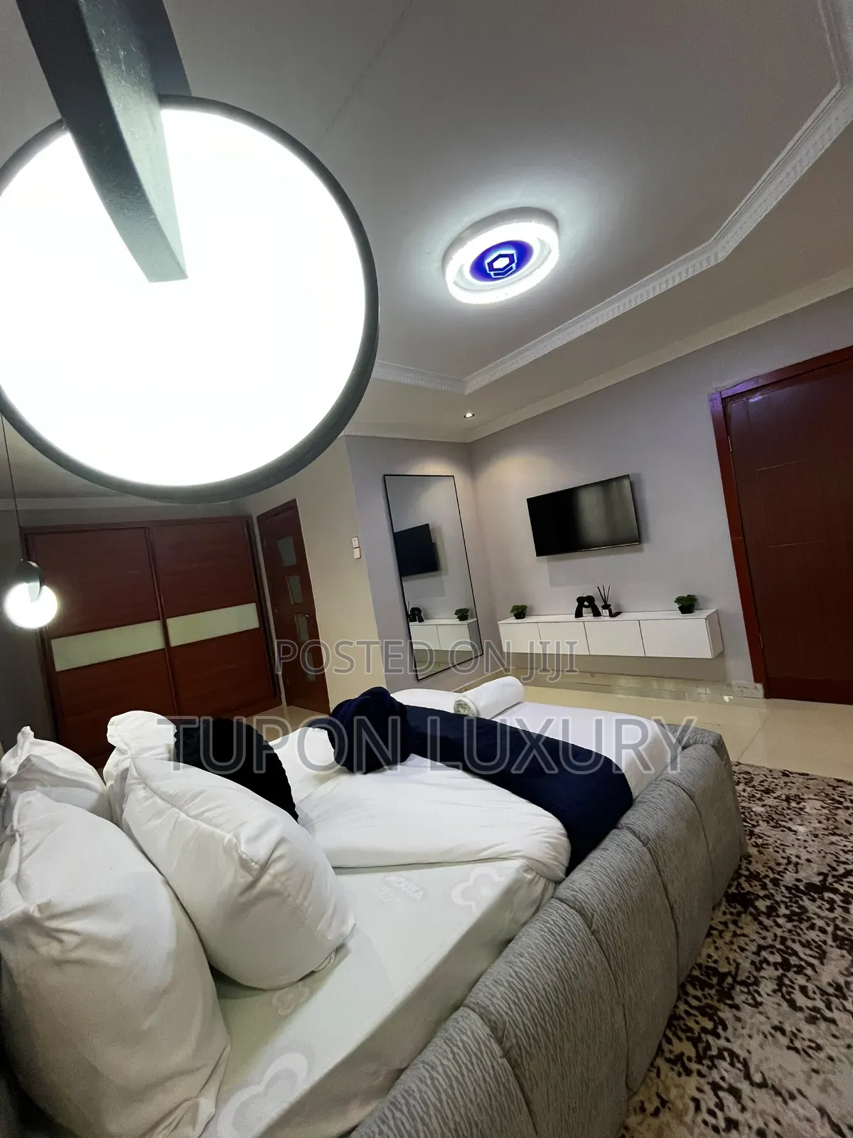 Luxury 3bedroom With Pool and Mini Pool Table