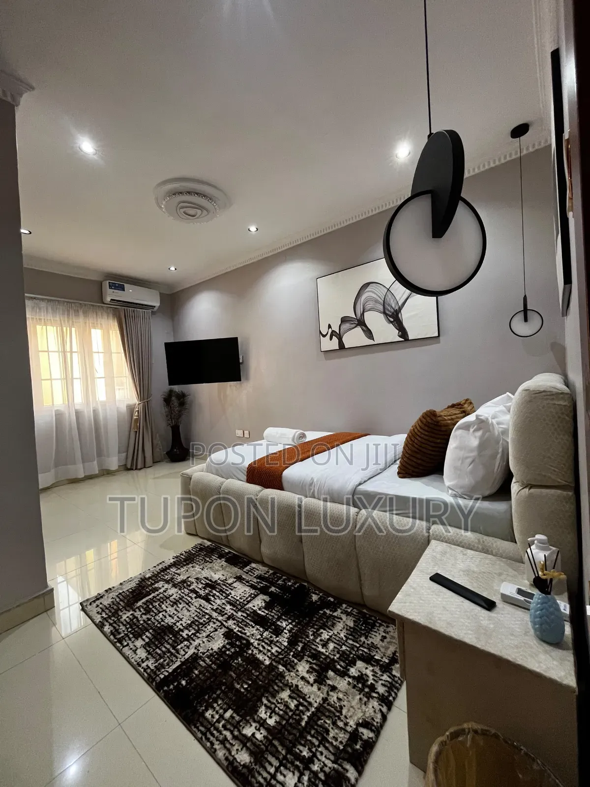 Luxury 3bedroom With Pool and Mini Pool Table