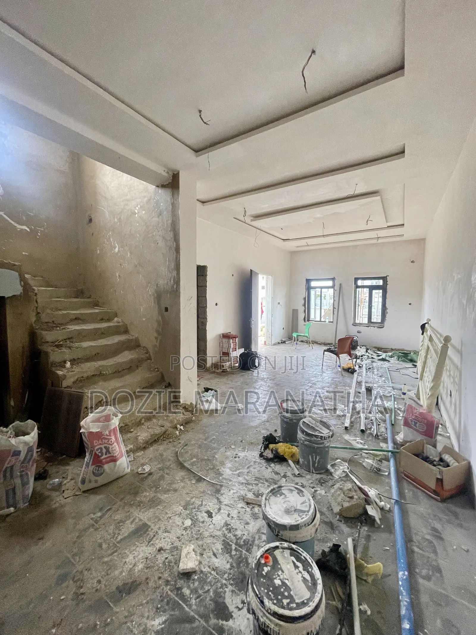 4bdrm Townhouse/Terrace in Jahi for sale