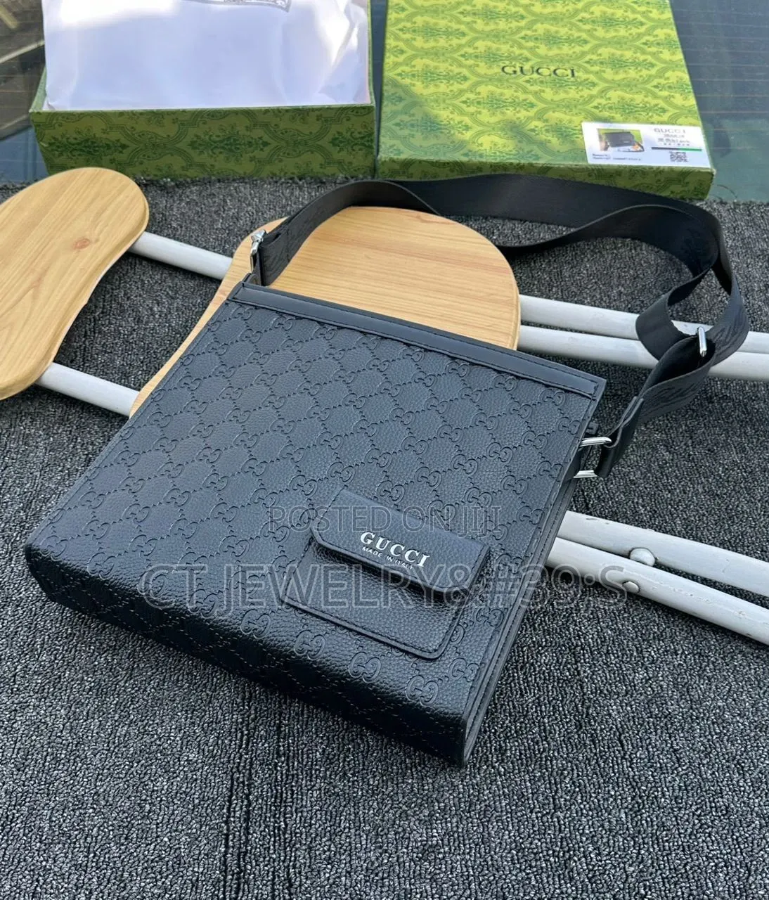 Crossbody Louis Vuitton Takeoff Messenger Style Bag Genuine Leather