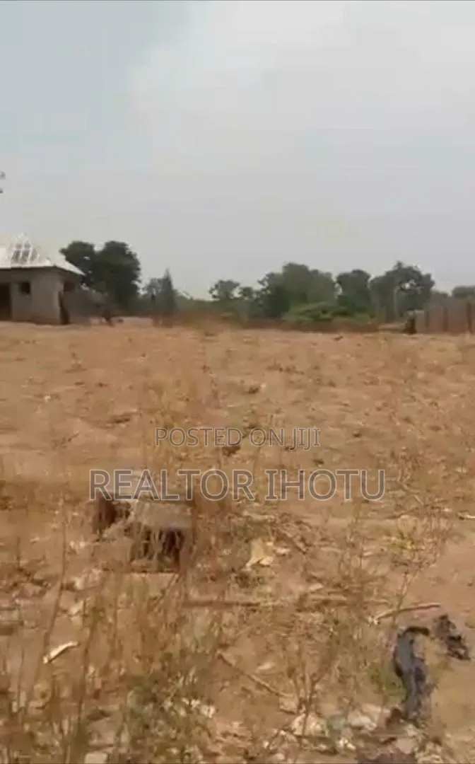 1088sqm,Residential, C of O, Tarred Road.