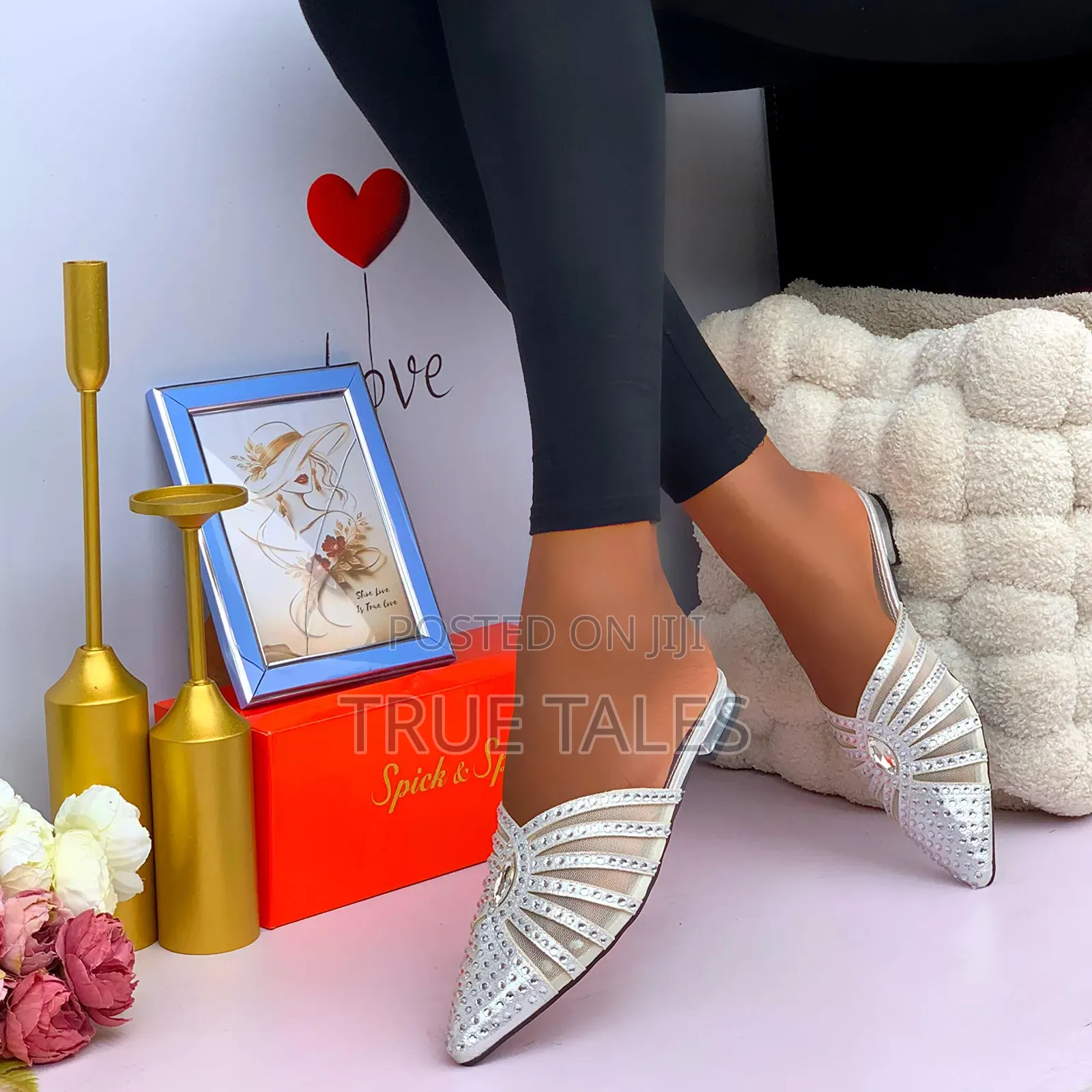 Chic Flat Heels Slippers Sizes 37 to 43 #Iys