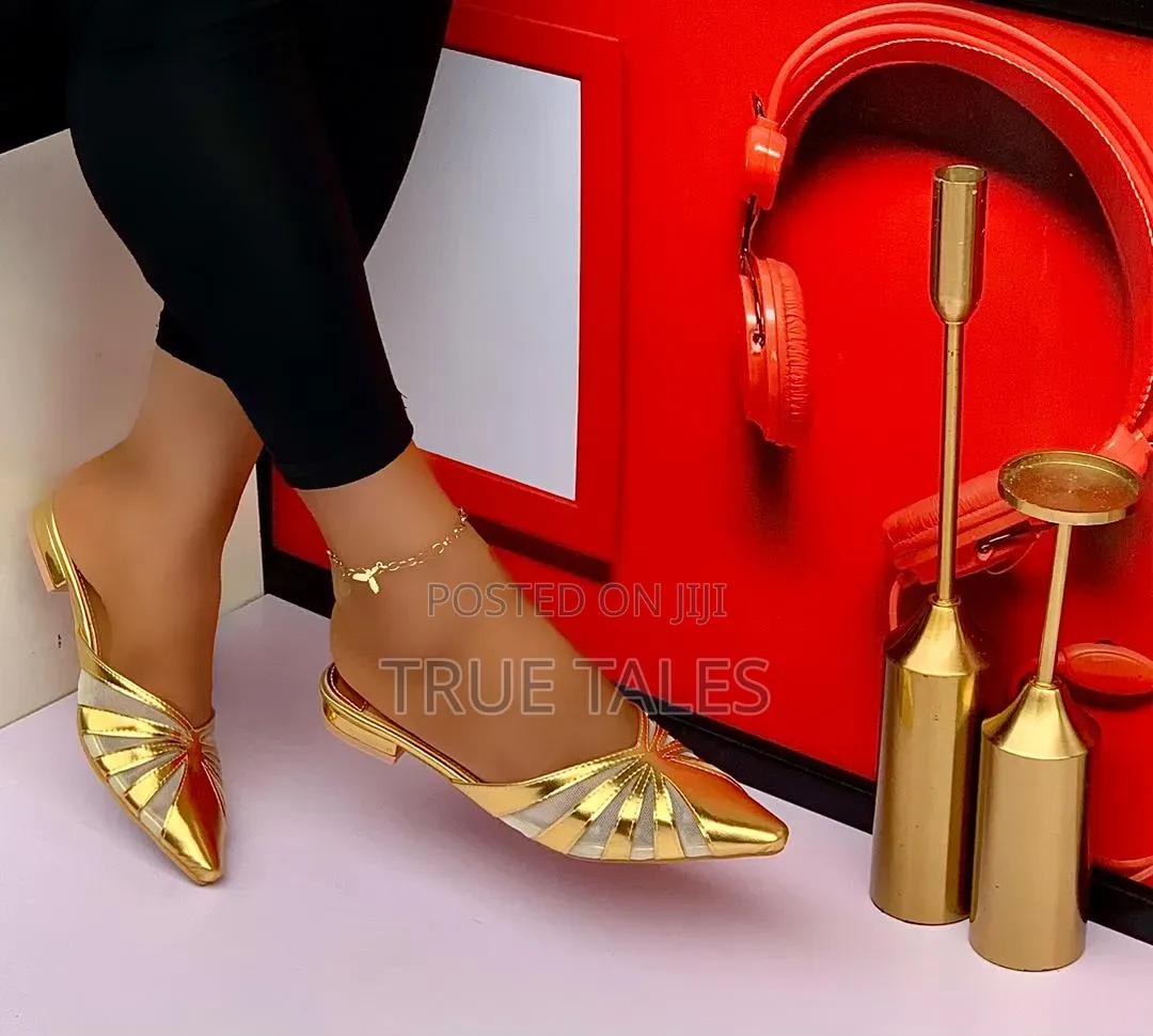 Chic Flat Heels Slippers Sizes 37 to 43 #Iys