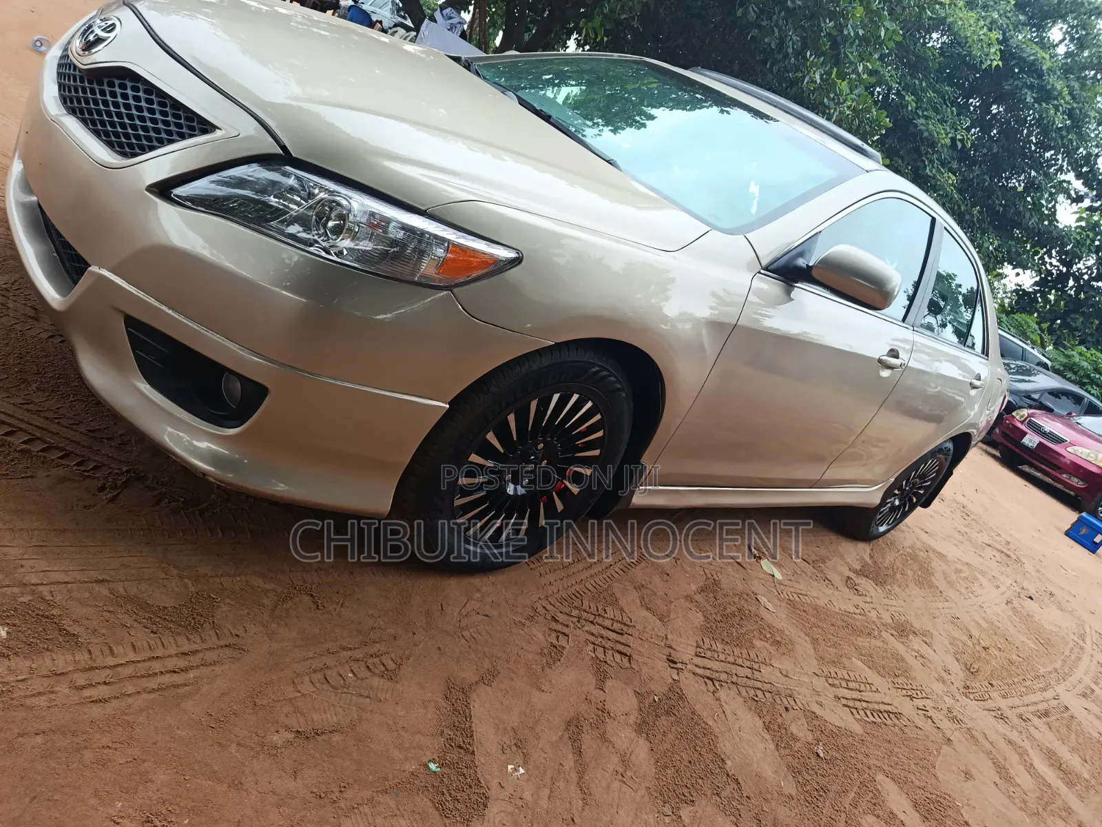 Toyota Camry 2012 Gold