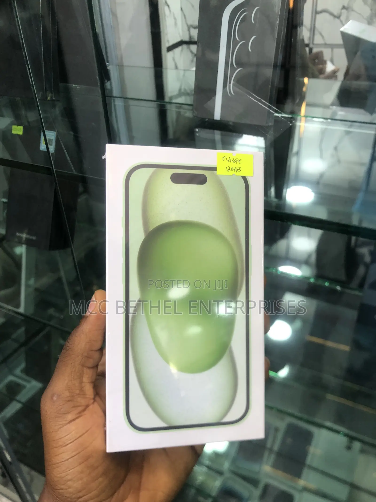 New Apple iPhone 15 128 GB Green