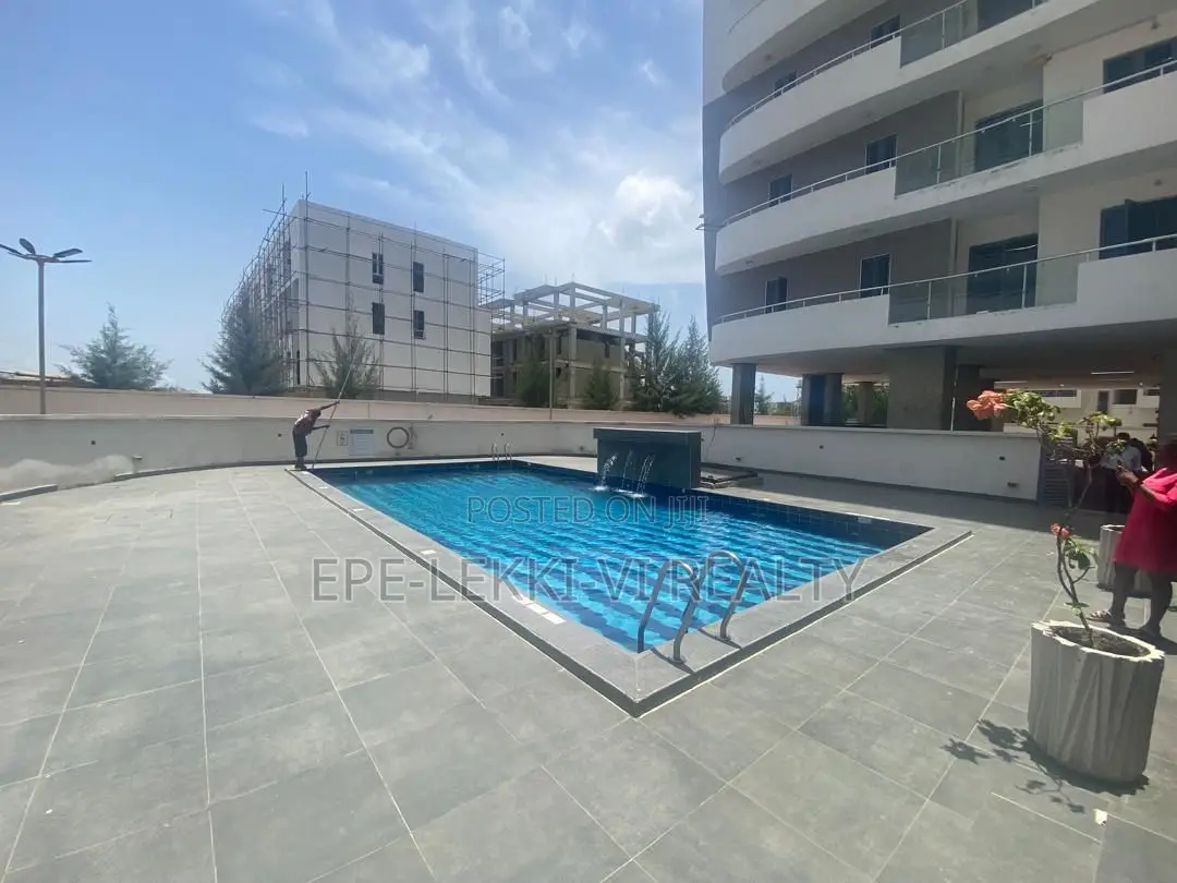 2bdrm Apartment in Lekki Phase 1 for rent