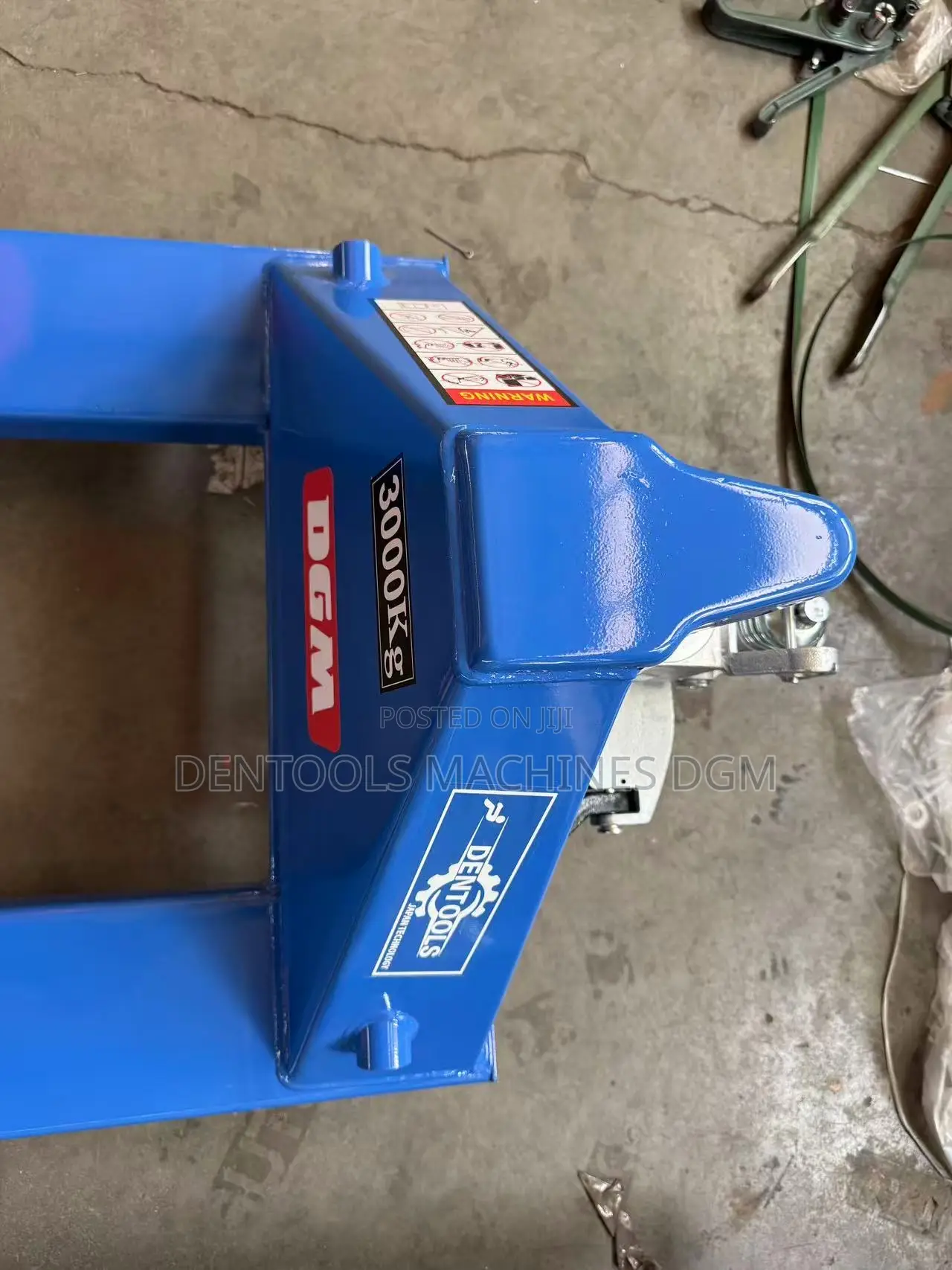 DGM Hydraulic Hand Pallet Truck