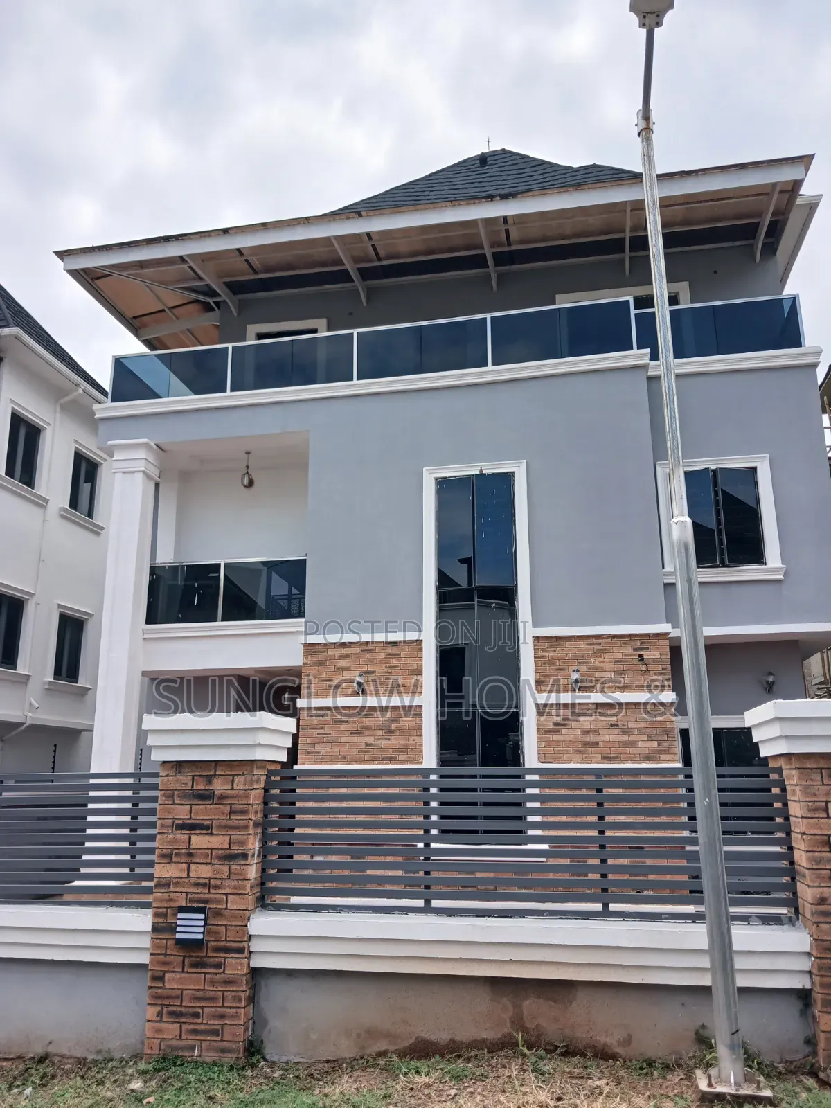 5bdrm Duplex in Tiavine Prime Villa, Sabon Lugbe for sale