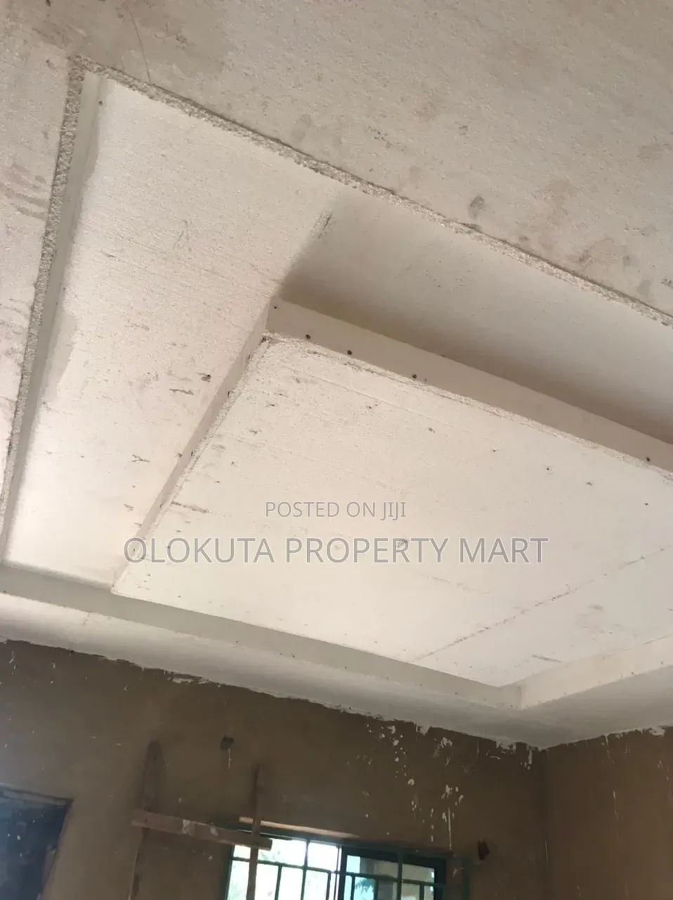 Styrofoam Board and Parapet