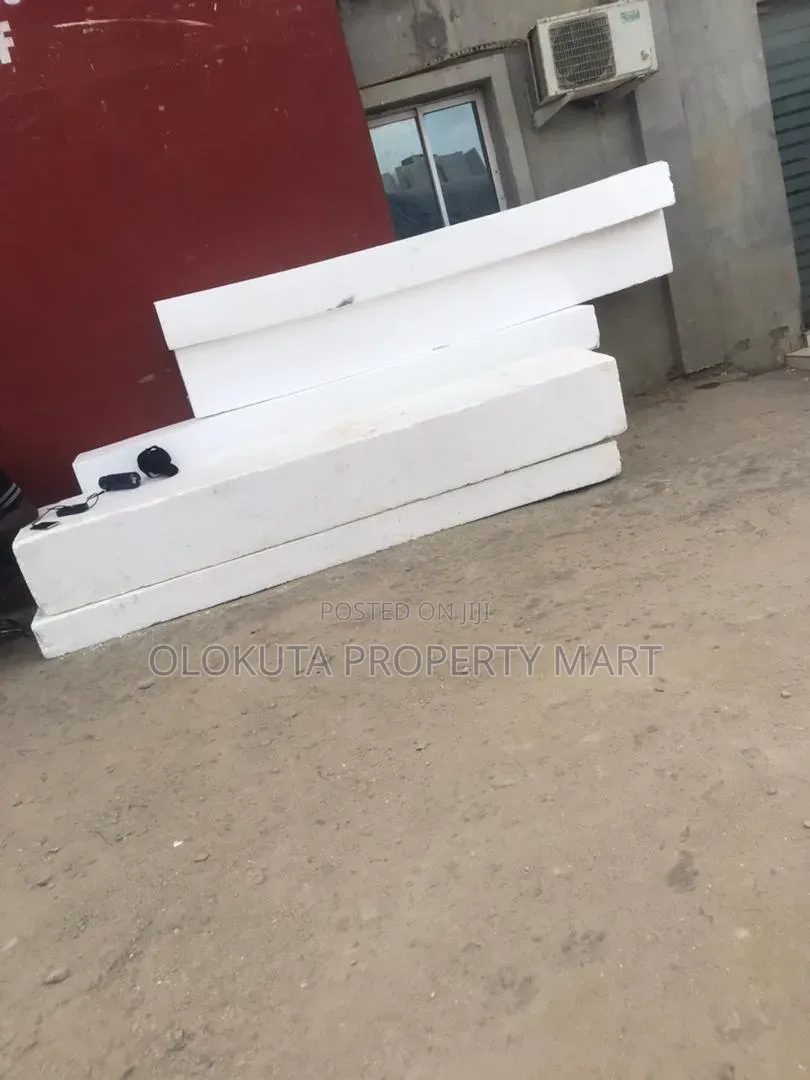 Styrofoam Board and Parapet