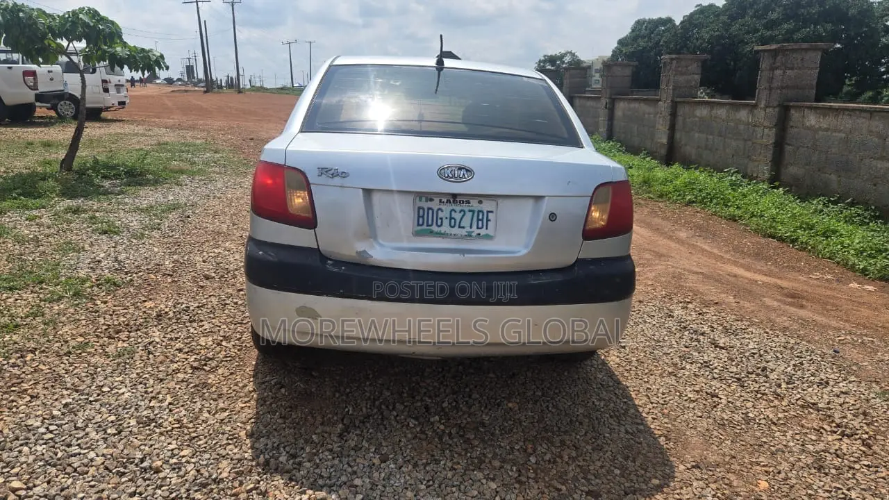 Kia Rio 1.4 2008 Silver