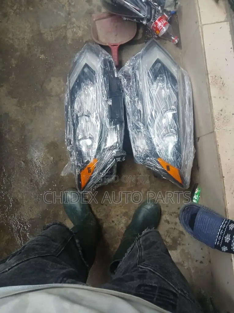 Headlamp Nissan Rogue 2018 Inbuilt