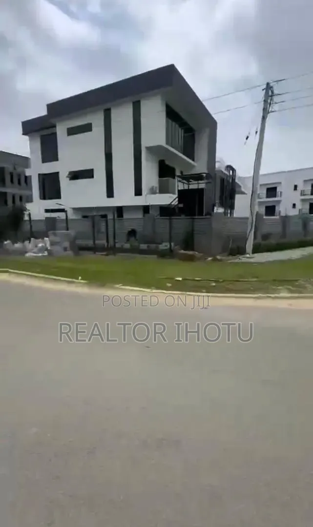 2010sqm, Residential, C of O, Tarred Road