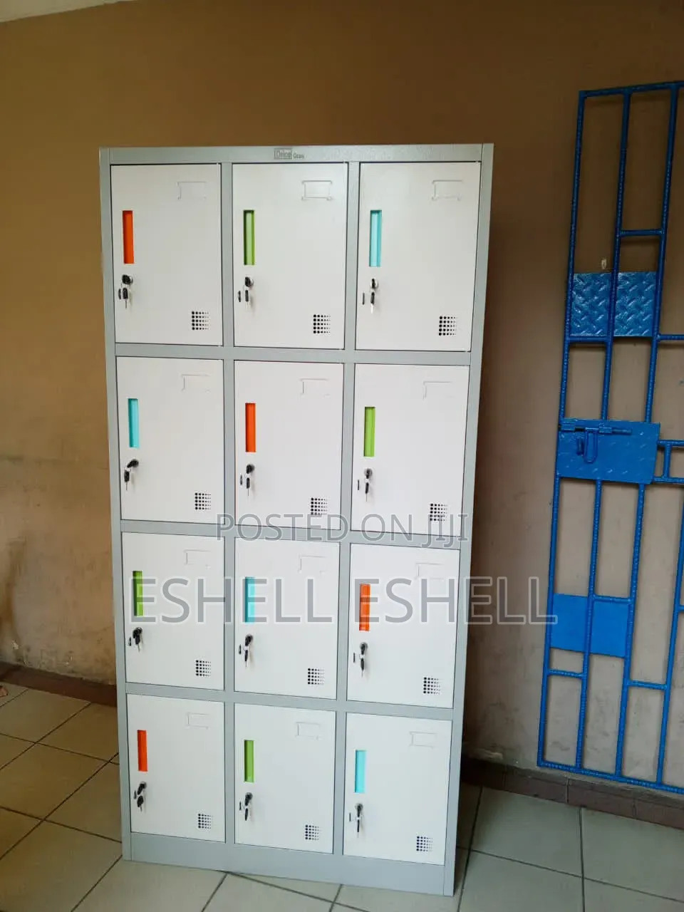 12 Doors Metal Staff Locker