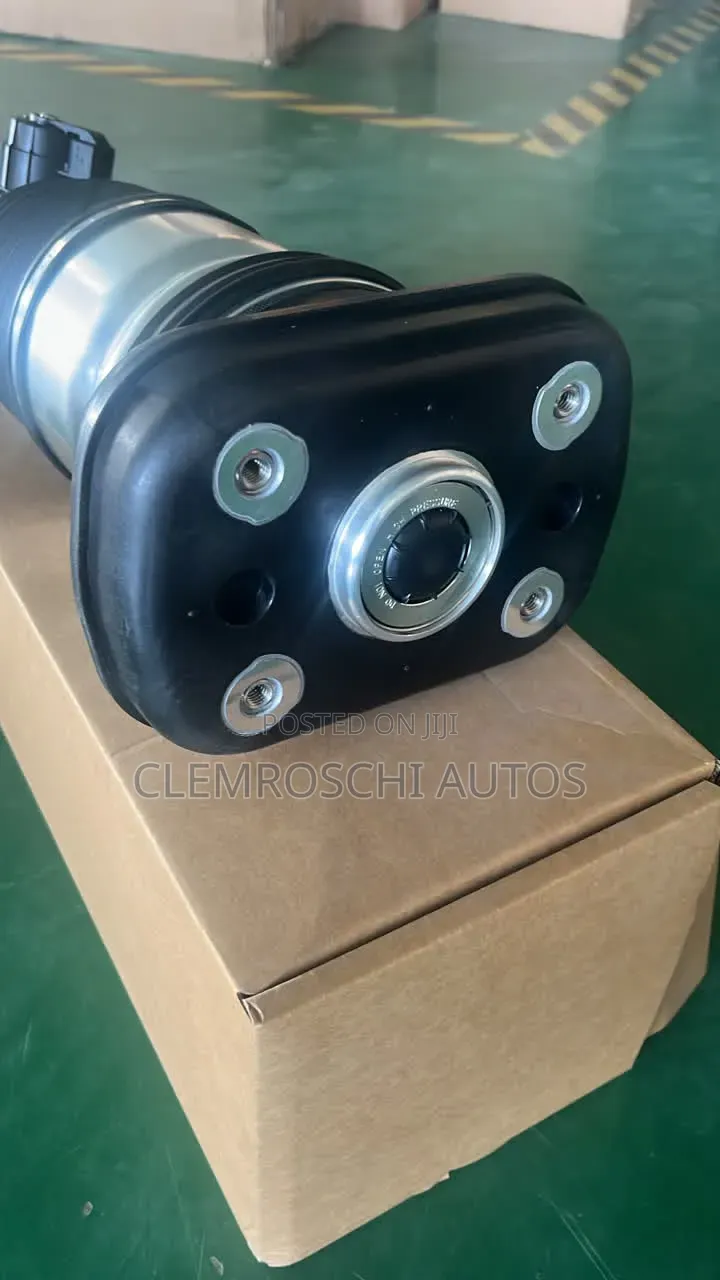 High Quality Certified New Front Ballon Shock Absorber BMW X7 2024