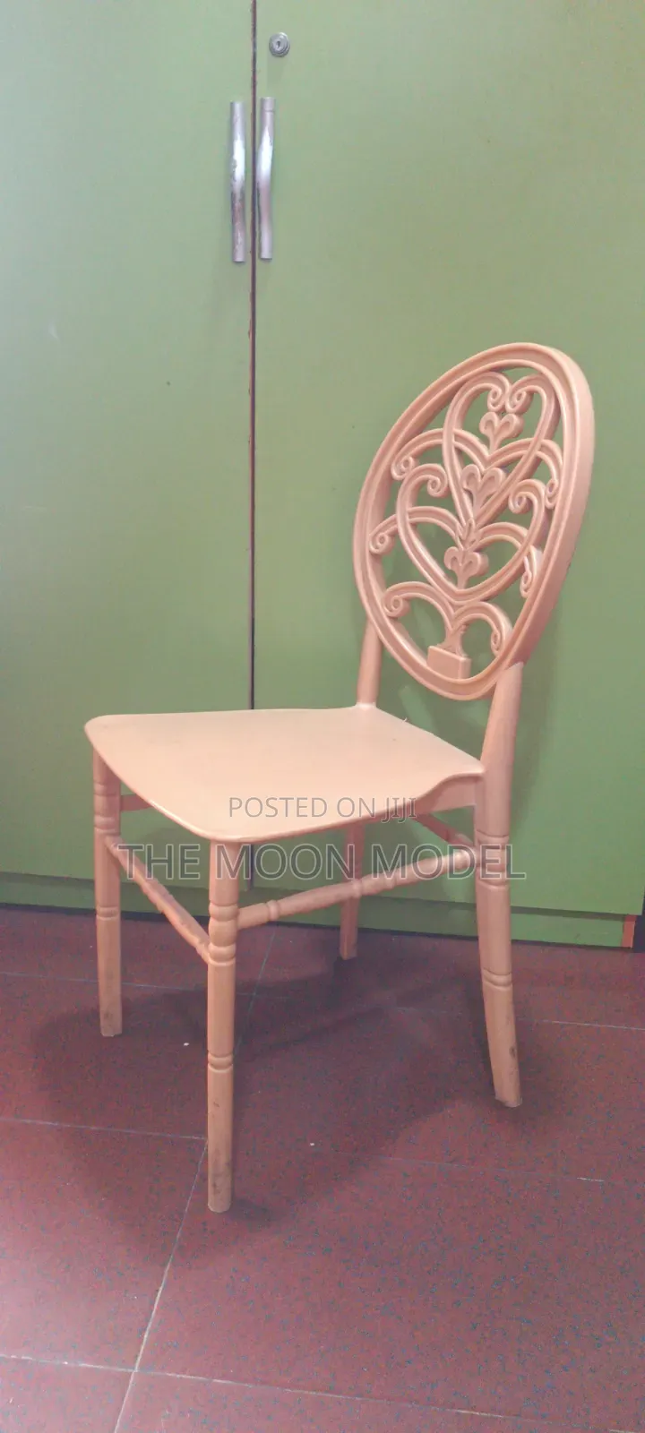 Adult Quality Occasion Chairs