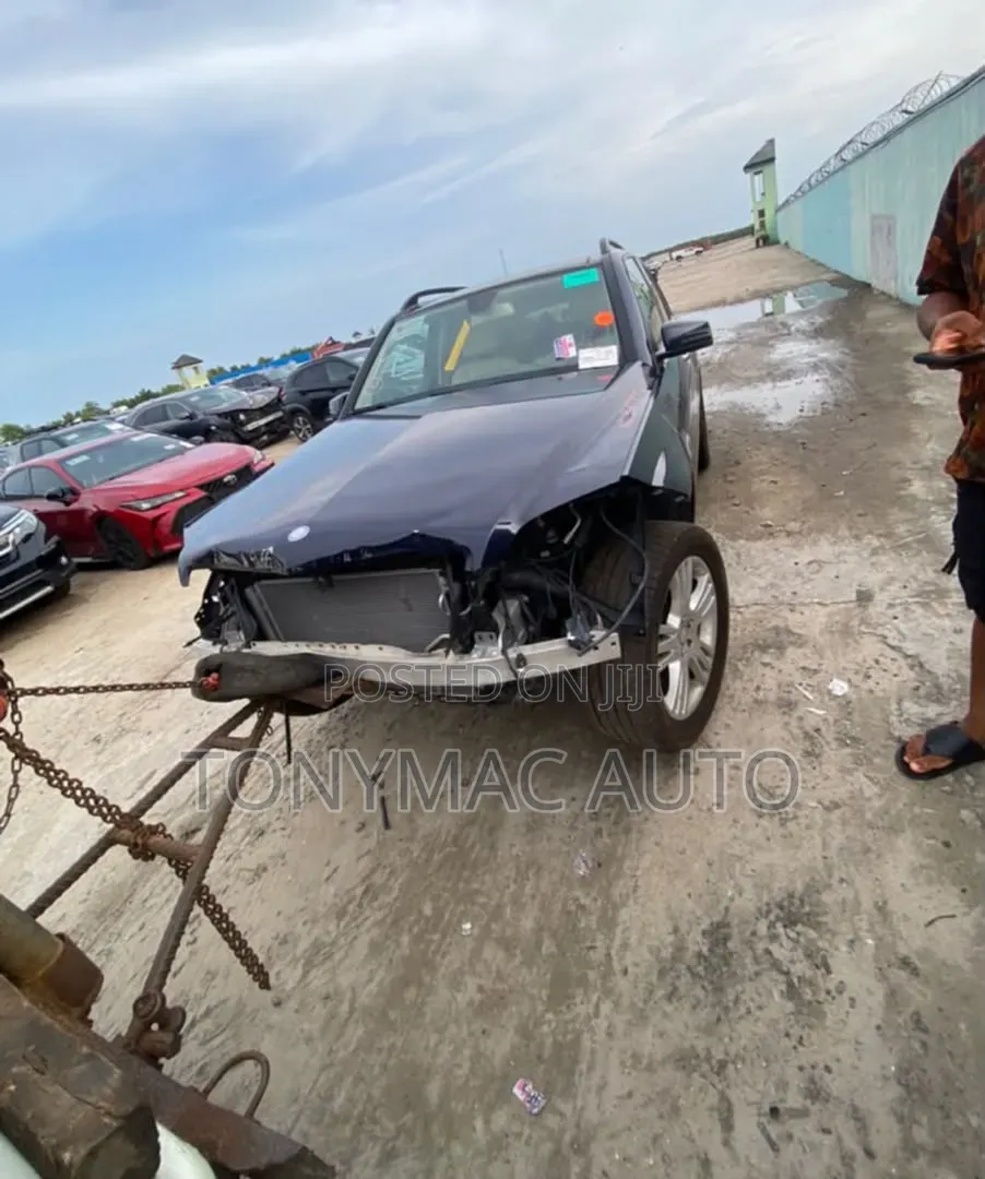 Mercedes Benz Glk350 2013 Bumper, Headlight, Bonnet, Grill