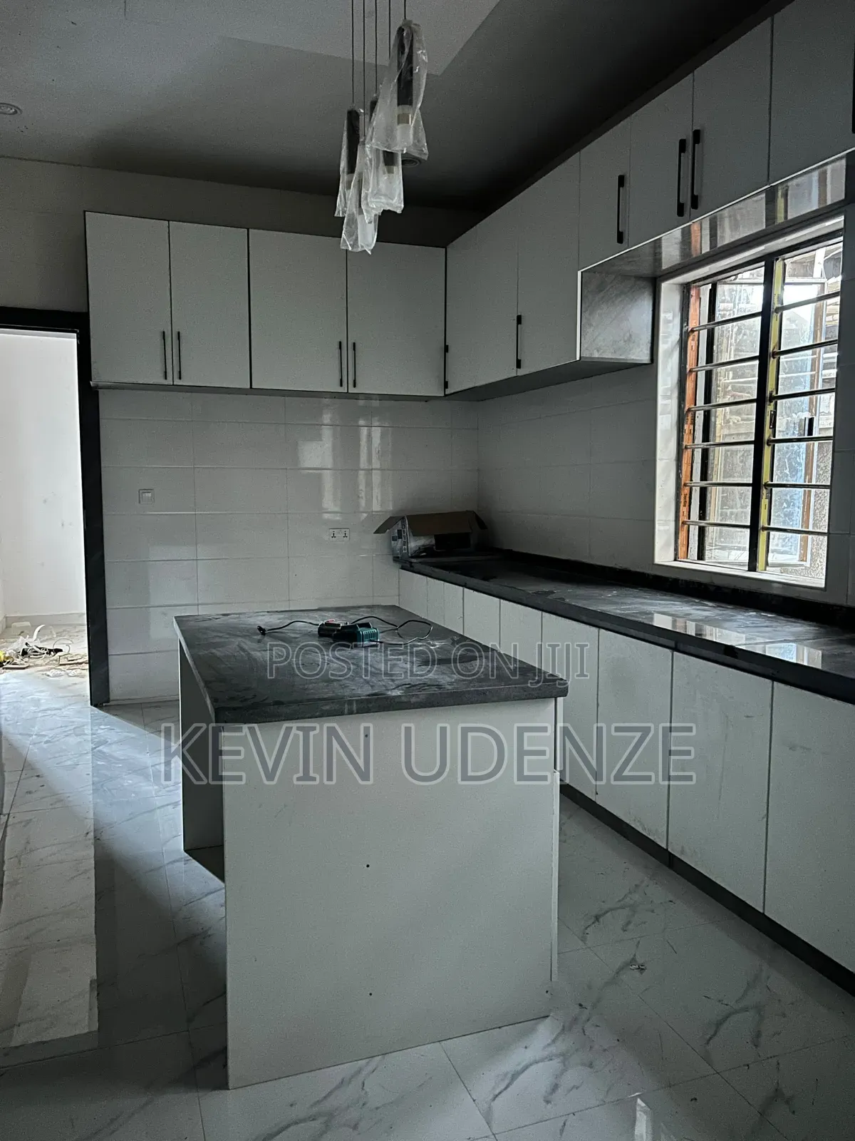 5bdrm Duplex in Faplins Estate, Dakwo District for sale