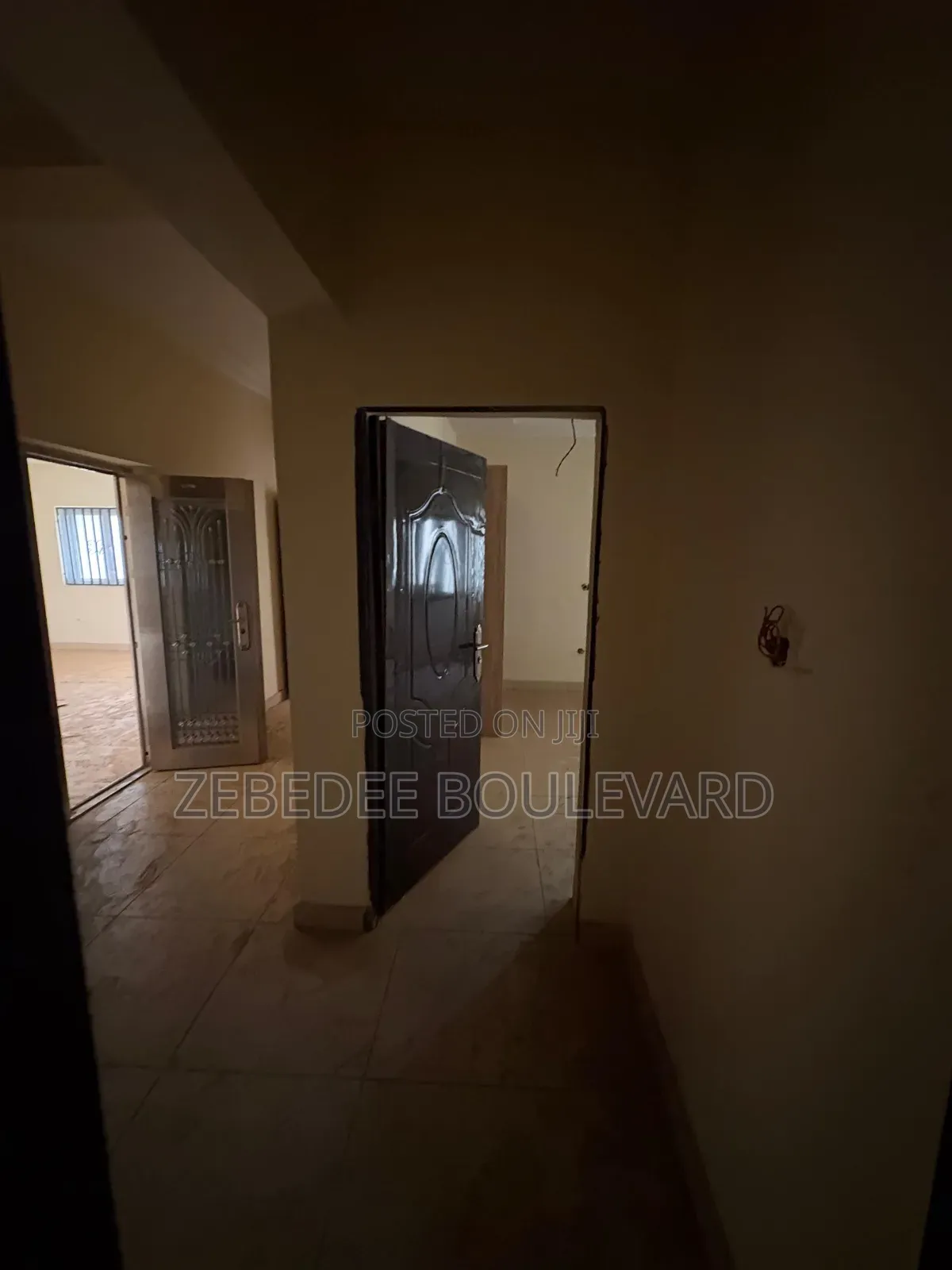 3bdrm Block of Flats in Jahi for sale