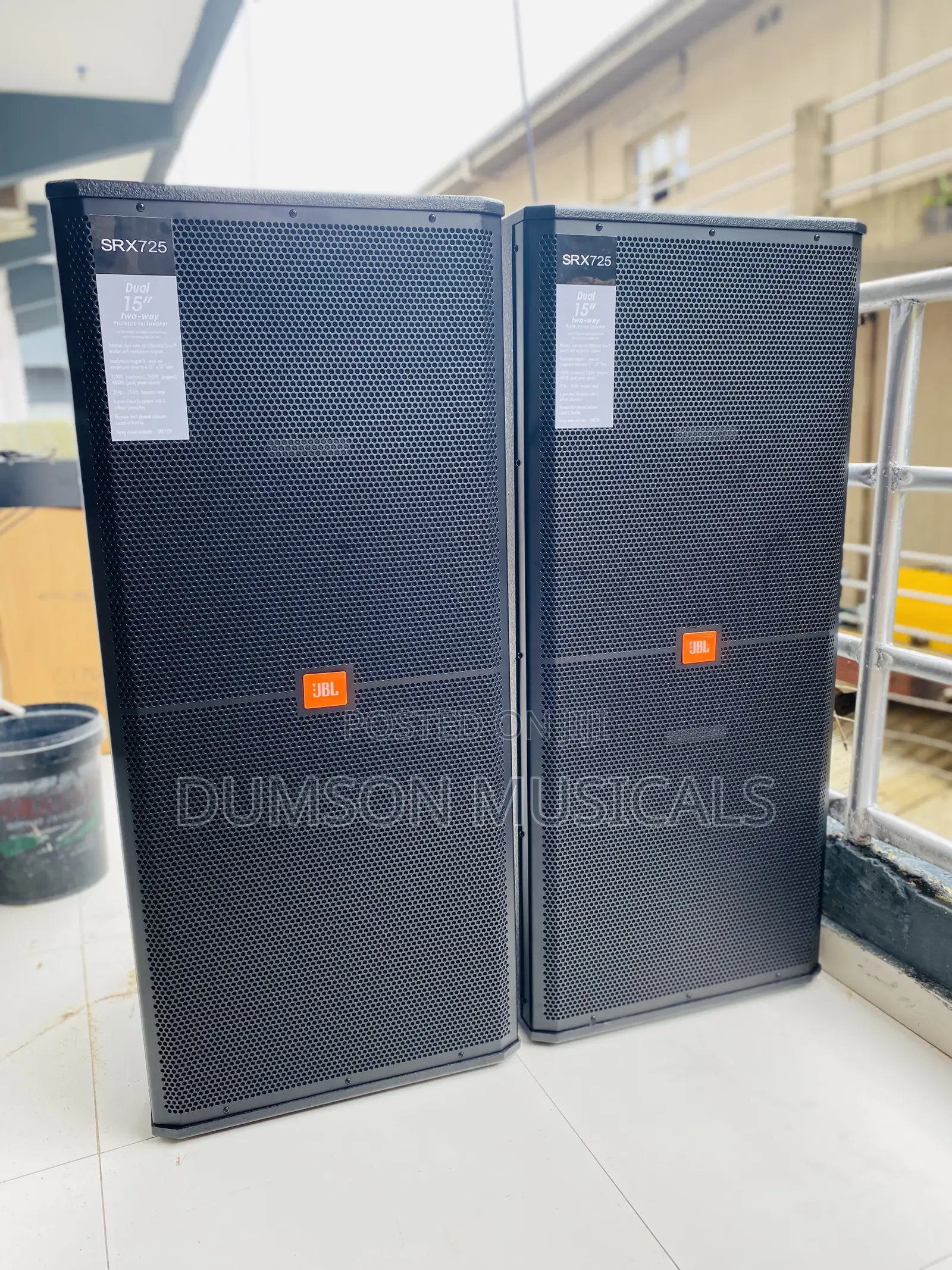 JBL Srx725 Dual 15 Professional Full Range Speaker