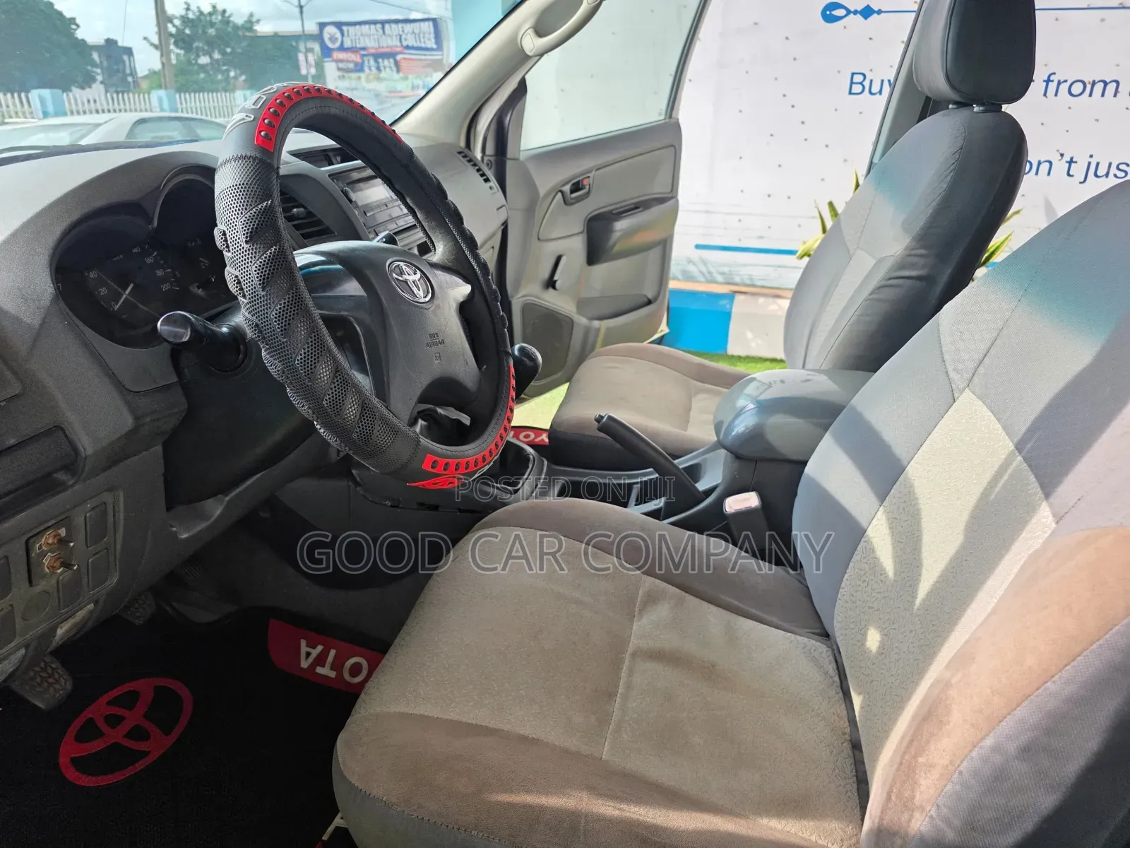 Toyota Hilux 2006 White