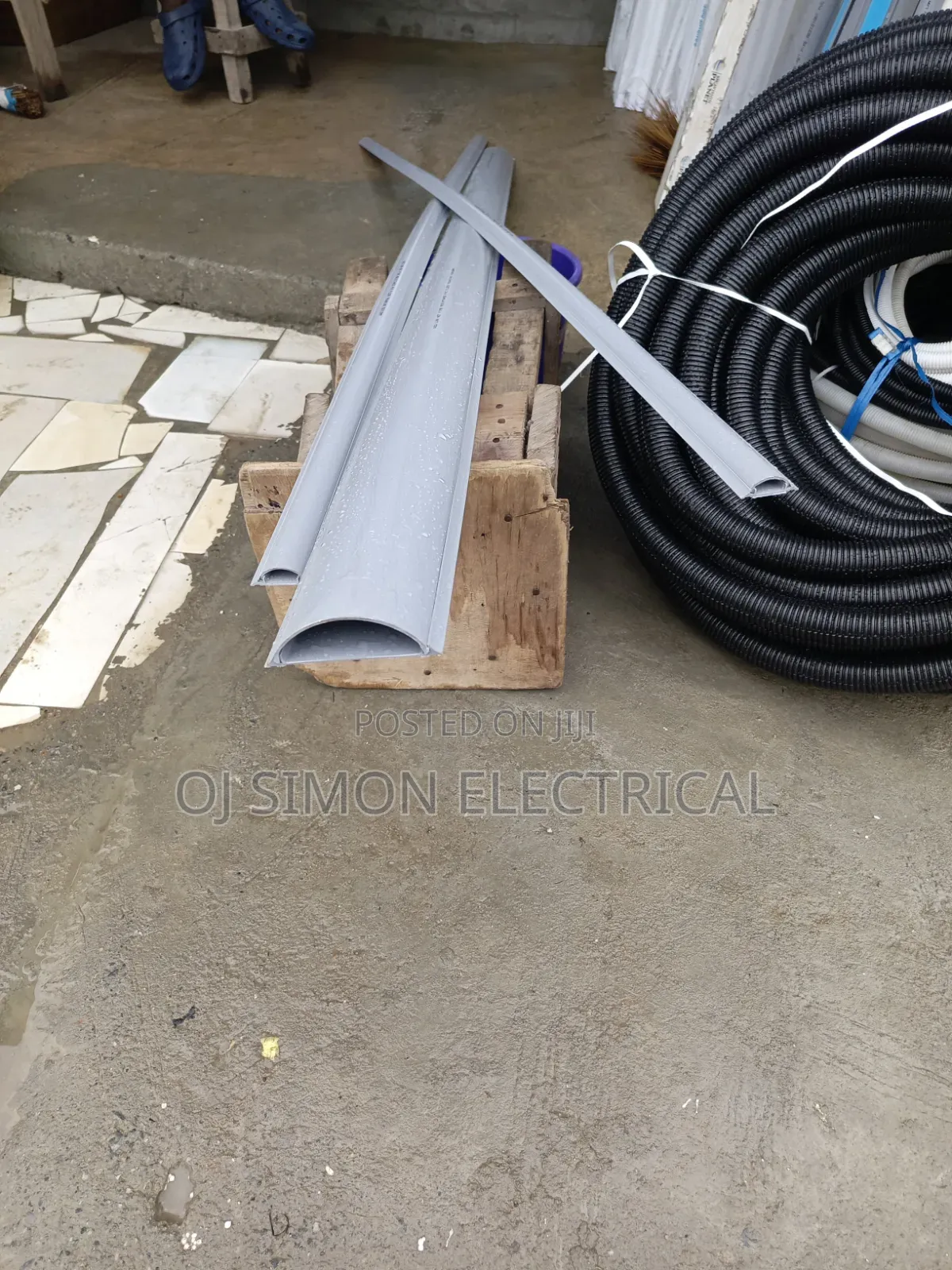 Floor Trunking Pipe