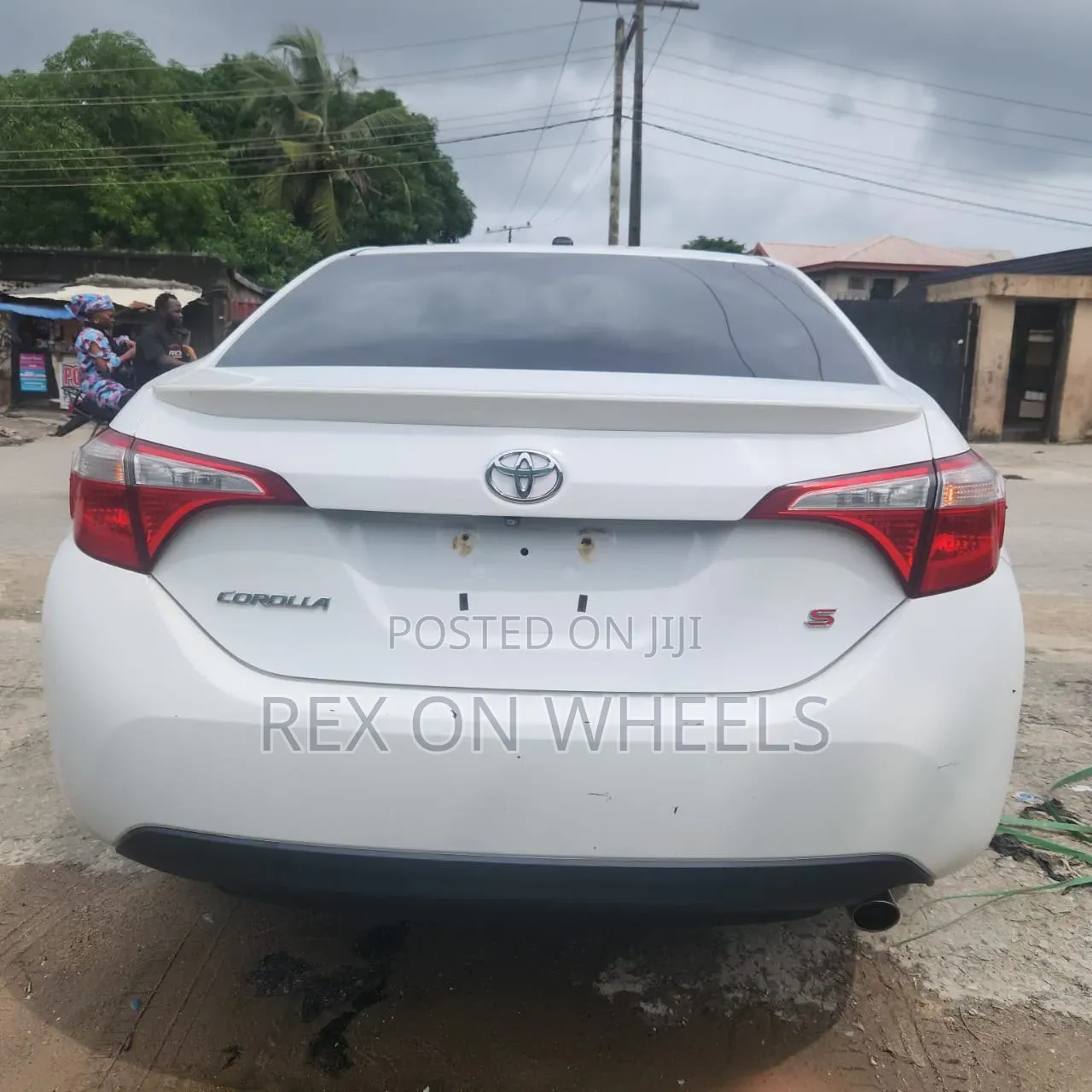 Toyota Corolla 2015 White