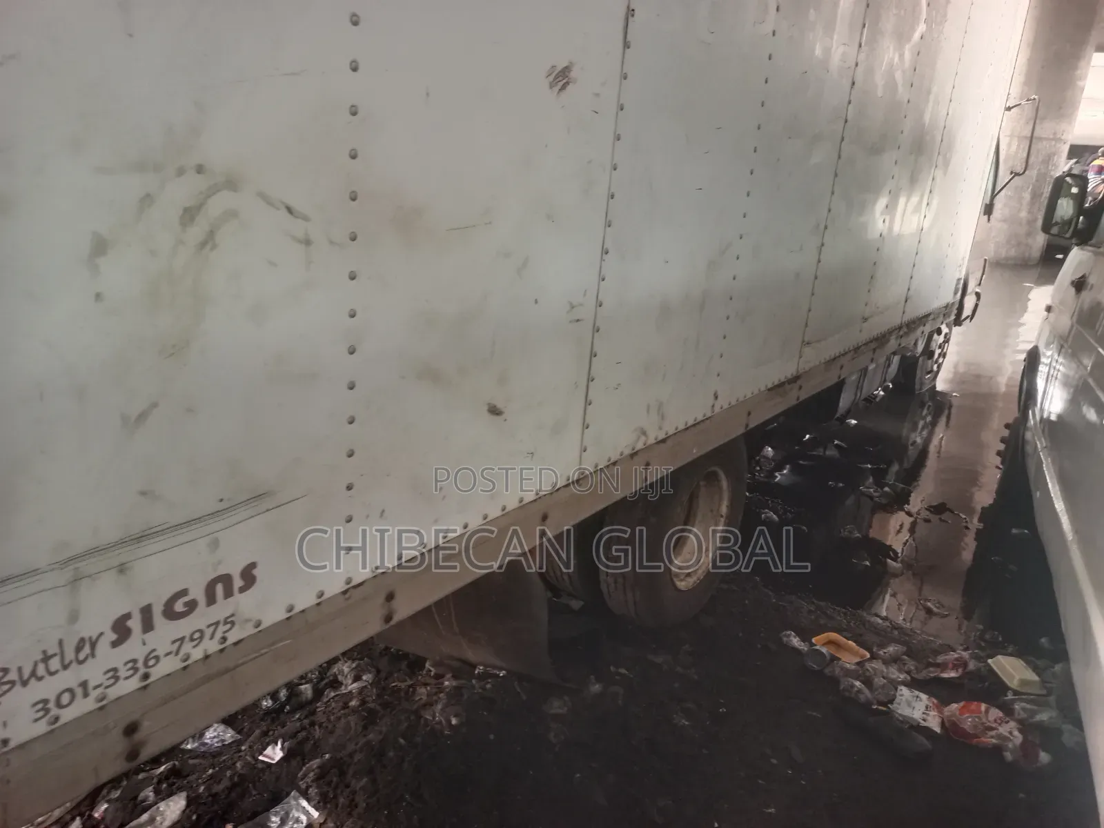 Isuzu Box Truck 6 Tyres (Foreign Used)